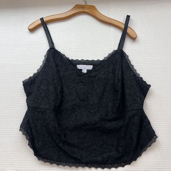 Ashley Nell Tipton Plus Size 1X Black Cami Top Lace Crop V Neck LIned Stretch - Picture 1 of 10